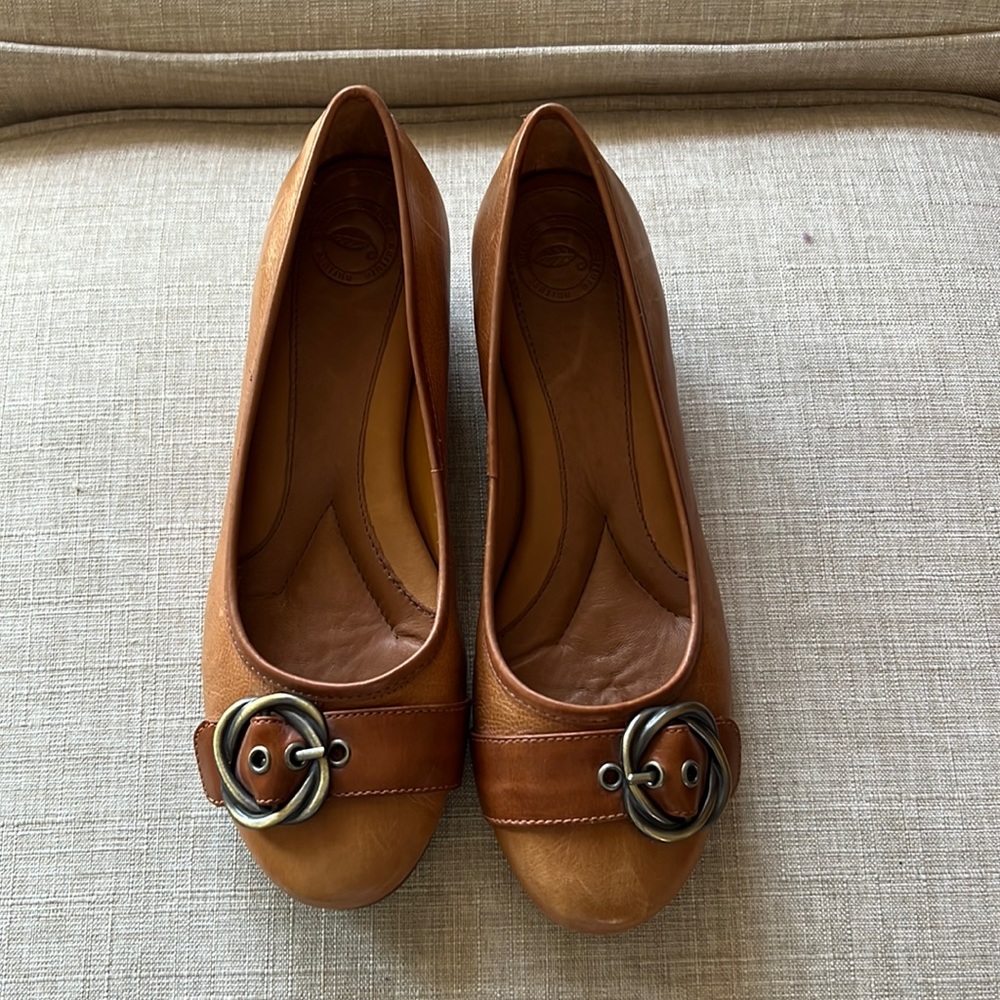 Nurture leather buckle wedges